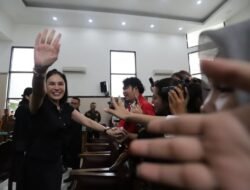 Dukungan Rieke Diah Pitaloka untuk Nikita Mirzani dalam Proses Hukum