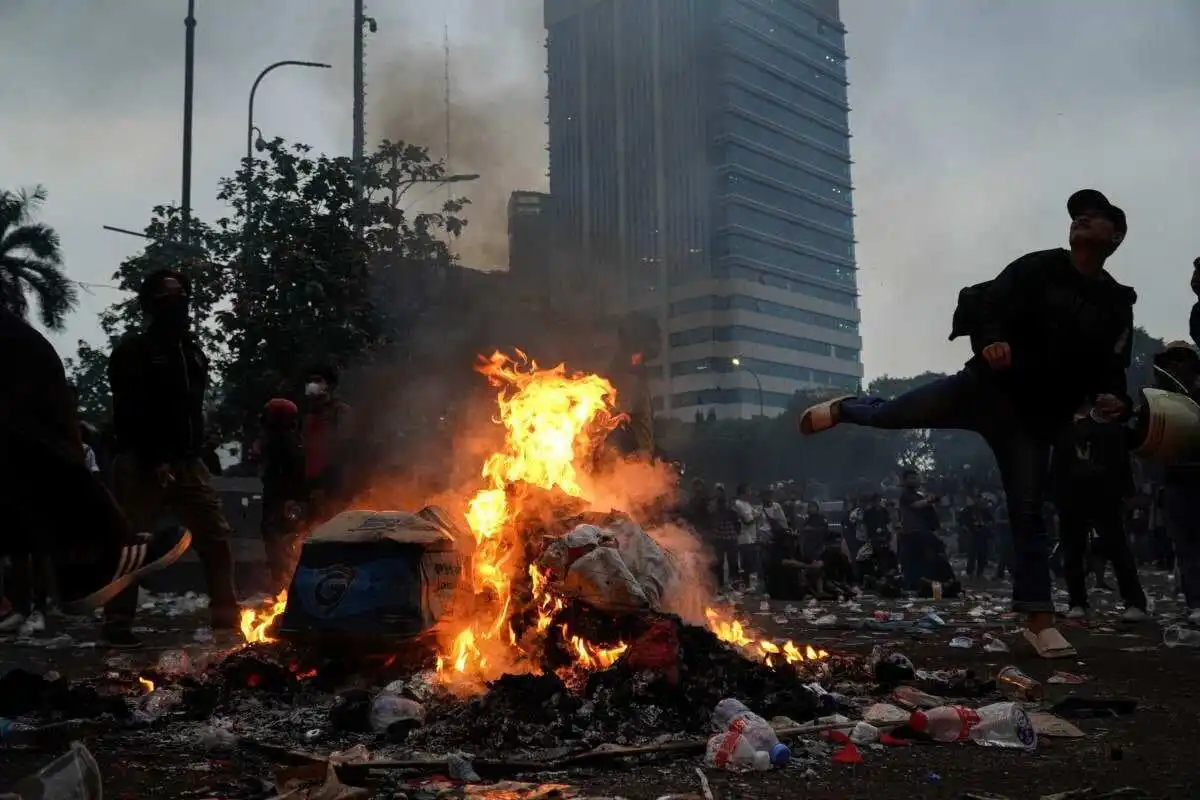 Implikasi Hukum Pembubaran Demonstrasi di Jakarta