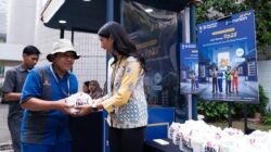 Berbagi Paket Spesial HUT Ke-28 Bank Mandiri