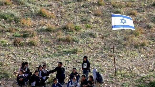 Taktik Israel dalam Upaya Pengusiran Warga Palestina Taktik Israel dalam Upaya Pengusiran Warga Palestina