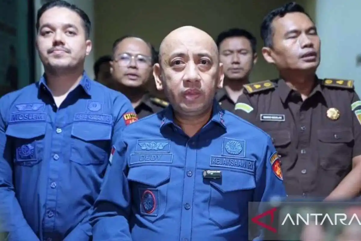 Tiga Tersangka Dugaan Korupsi Penyaluran KPR Ditahan di Karawang