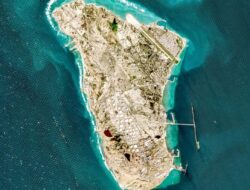 Ledakan Dekat Pulau Kharg: Laporan Tentang Serangan Terhadap Tanker Iran