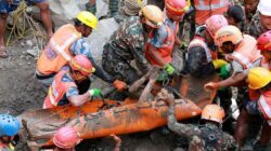Dua Orang Diselamatkan Setelah Sembilan Hari Terjebak di Lumpur Banjir Nepal