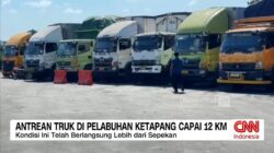 Antrean Panjang Truk di Pelabuhan Ketapang Mencapai 12 Kilometer