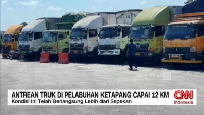 Antrean Panjang Truk di Pelabuhan Ketapang Mencapai 12 Kilometer