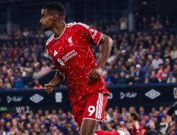 Alexander Isak Soroti Peluang Liverpool