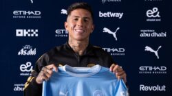 Chelsea Melepaskan Enzo Fernandez ke Manchester City