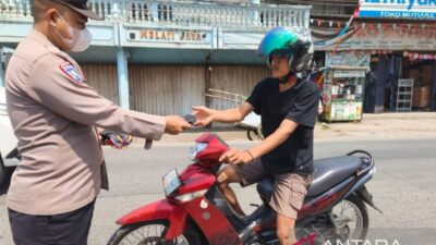 Kewaspadaan Pengendara Motor terhadap Abu Vulkanik
