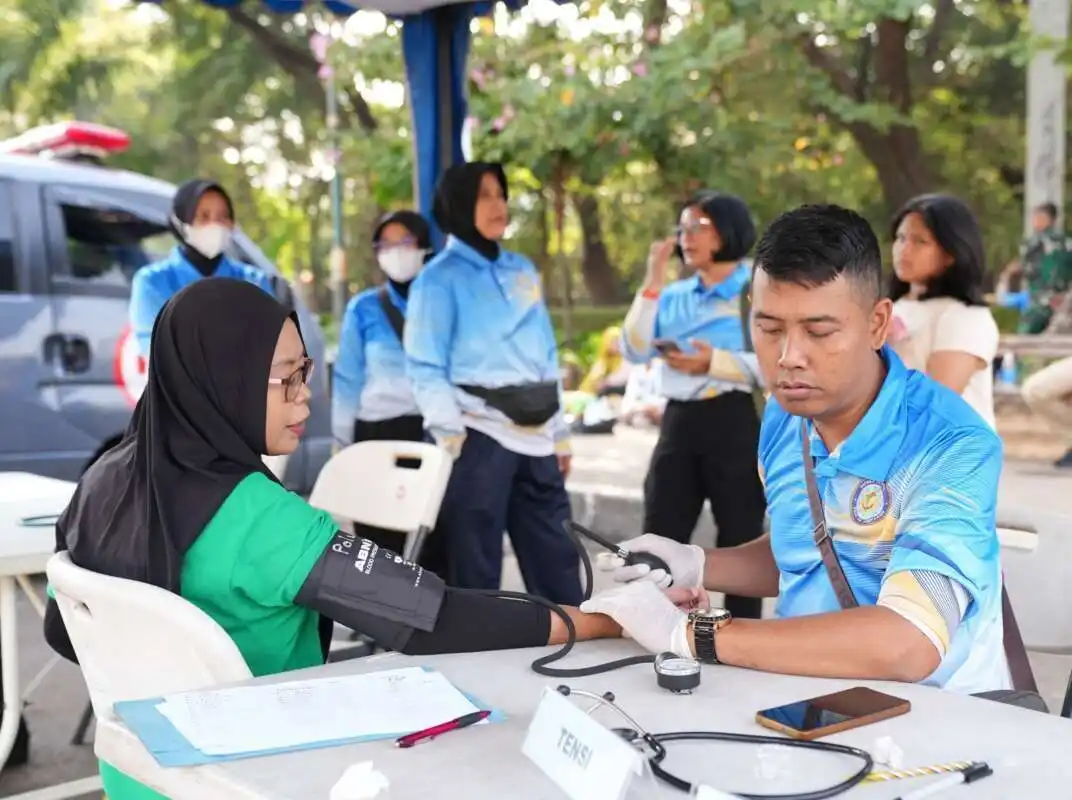 Layanan Kesehatan Gratis TNI Menyambut HUT ke-81