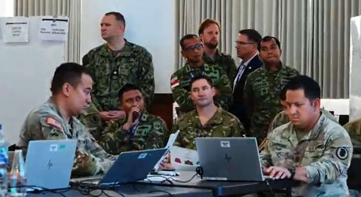 Sinergi TNI dan Militer Negara Sahabat dalam Latihan Operasi Gabungan