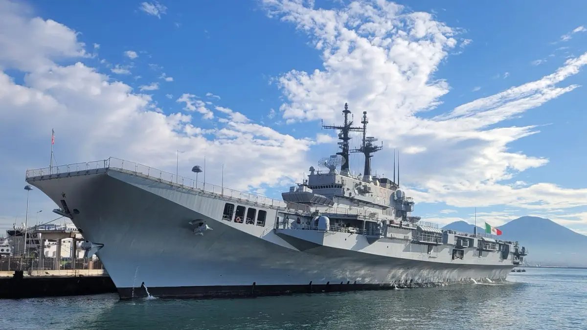 Kapal Induk TNI AL Dikerahkan untuk Penanganan Karhutla