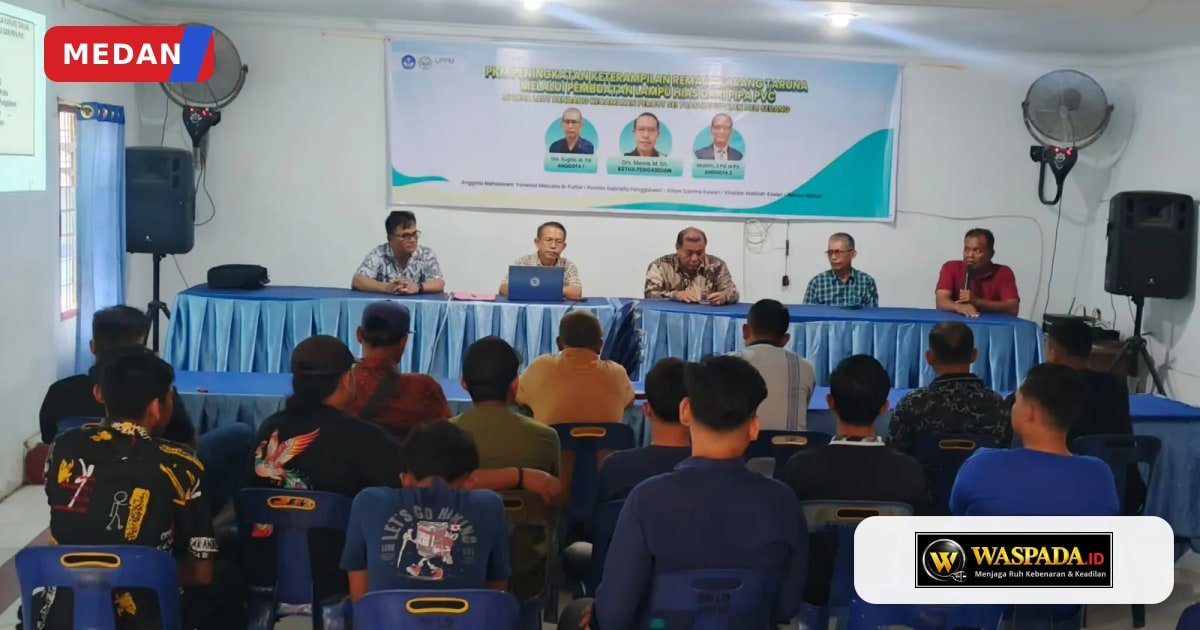 Pelatihan Pembuatan Lampu Hias di Laut Dendang