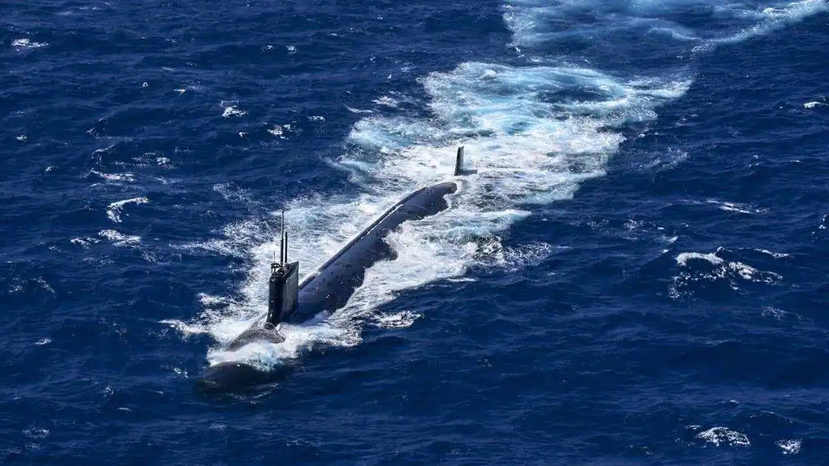 Iran Klaim Menangkap Drone Kapal Selam AS di Selat Hormuz