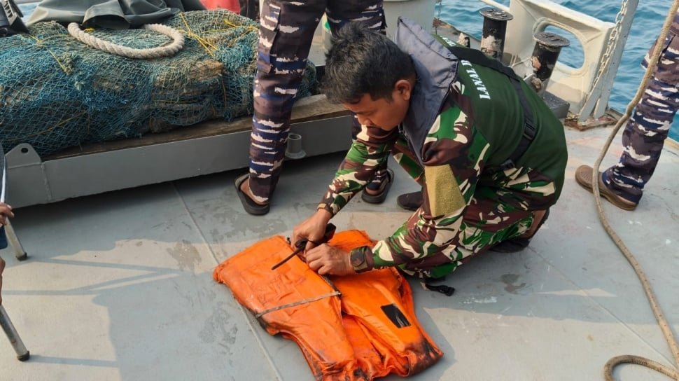Pelampung Ditemukan dalam Pencarian Jurnalis Hilang di Perairan Banten