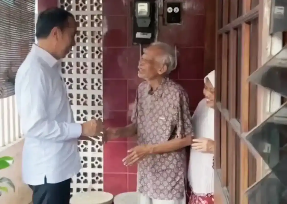 Penjelasan Status Kasmudjo dalam Akademik Jokowi