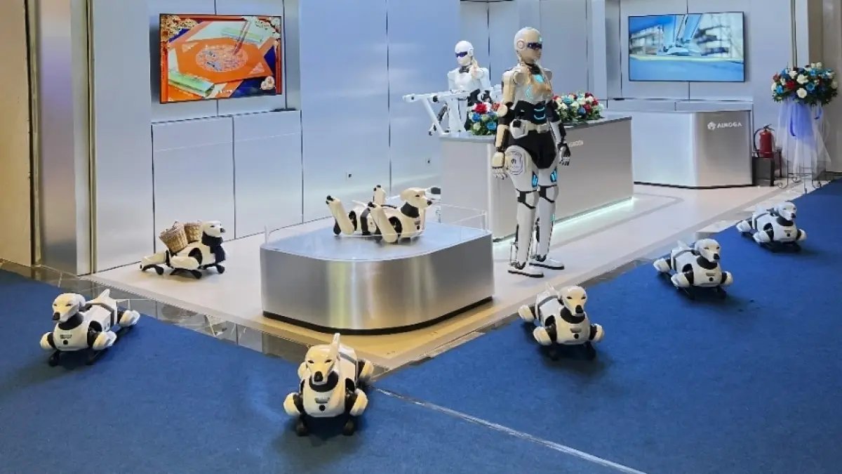 Peluncuran Toko Pengalaman Robot di Jakarta