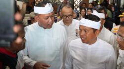 Kegiatan Olahraga Rakyat di Kalimalang: Lomba Dayung Piala Gubenur