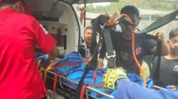 Kecelakaan Mobil Elf di Kali Cikumpa: 13 Penumpang Terluka