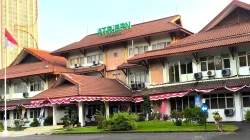 Penyidik KPK Menggelar Penggeledahan di Kantor BPN Jatim