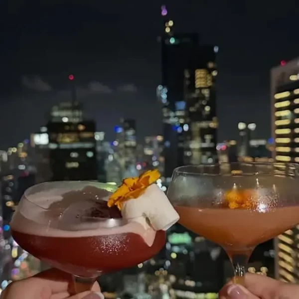 Nikmati Panorama Jakarta dari Ketinggian: Rekomendasi Cafe Rooftop Terbaik