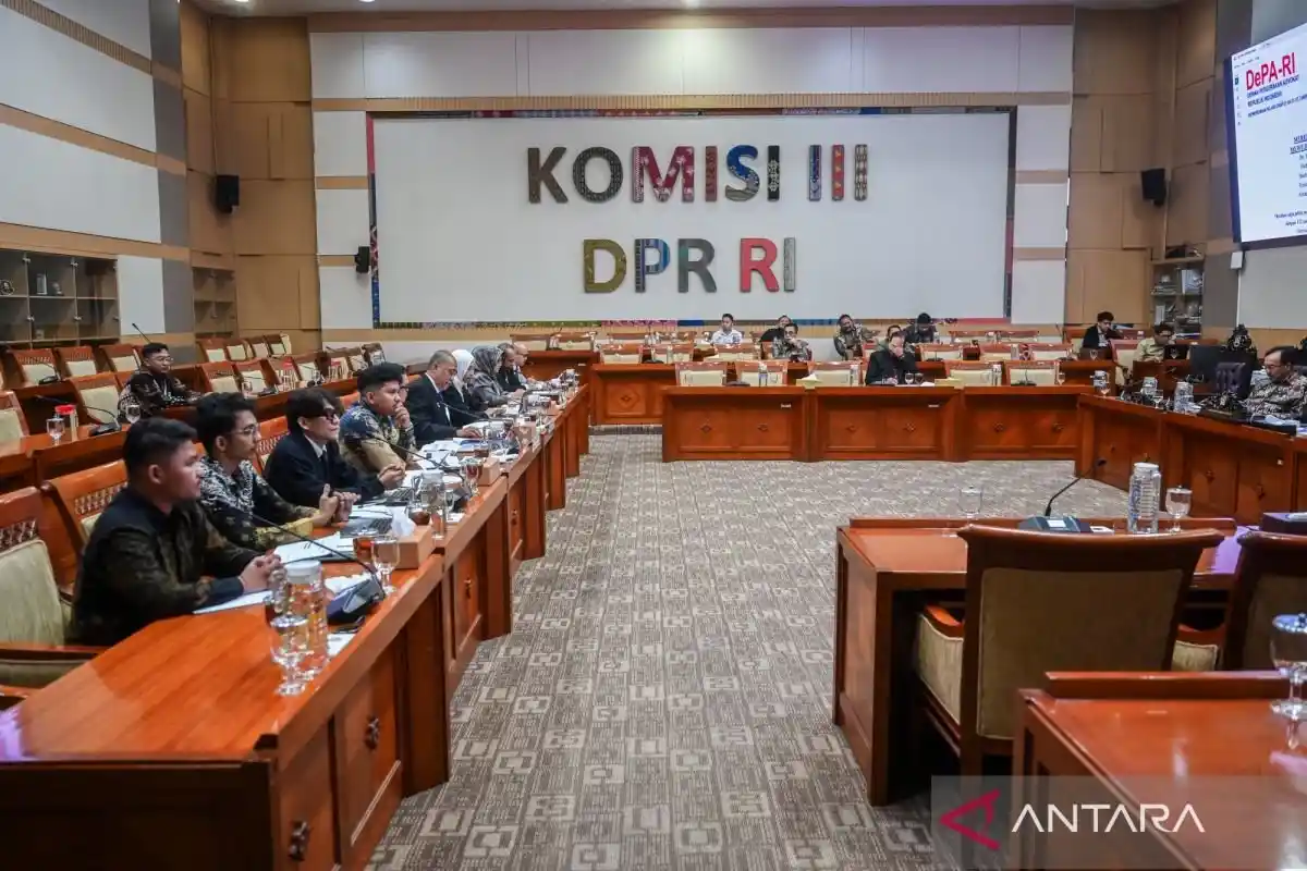 Urgensi Pengawasan dalam Pembahasan RUU Perampasan Aset Urgensi Pengawasan dalam Pembahasan RUU Perampasan Aset