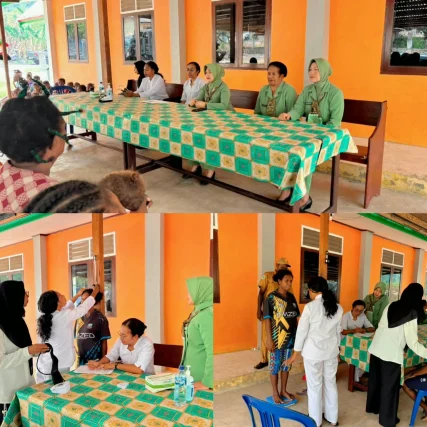 Persit KCK Cabang XVII Kodim Mansel Gandeng Puskesmas Nuhuwei Laksanakan pendataan kesehatan warga, wujud nyata kepedulian dalam TMMD ke 130