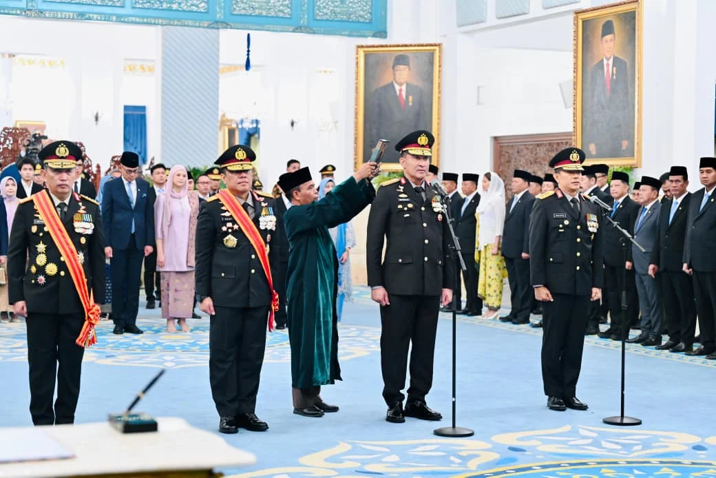 Panglima TNI Hadiri Pelantikan Kapolri dan Wakapolri di Istana Negara