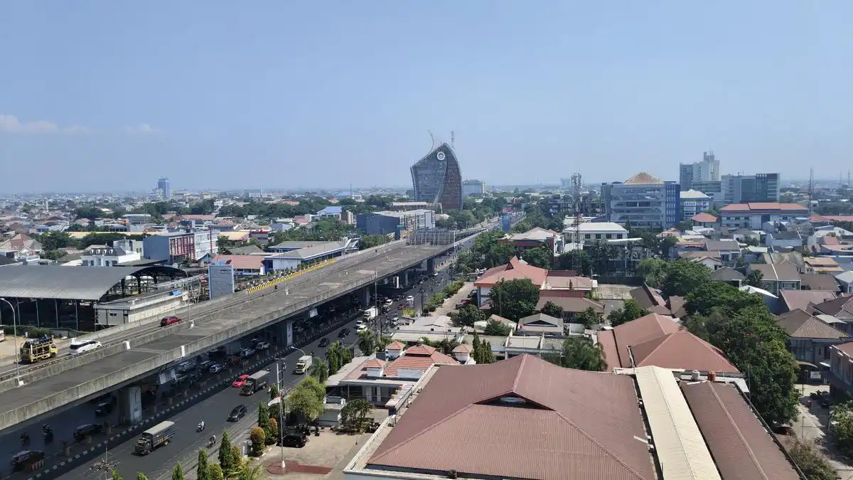 Kualitas Udara Makassar Memburuk, Asap Lintas Pulau Diduga Jadi Pemicu