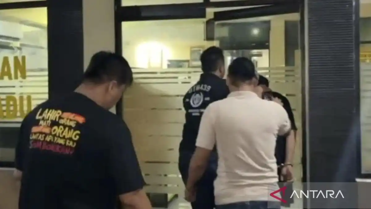 Perampok Pelanggan Besi Tua Ditangkap Kurang dari 24 Jam Setelah Menganiaya Pemilik Usaha di Bekasi
