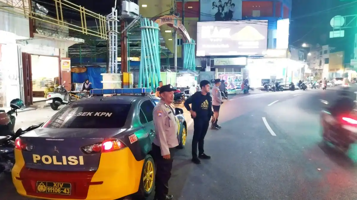 Patroli Blue Light Polsek KPN Digelar untuk Mengantisipasi Gangguan Kamtibmas