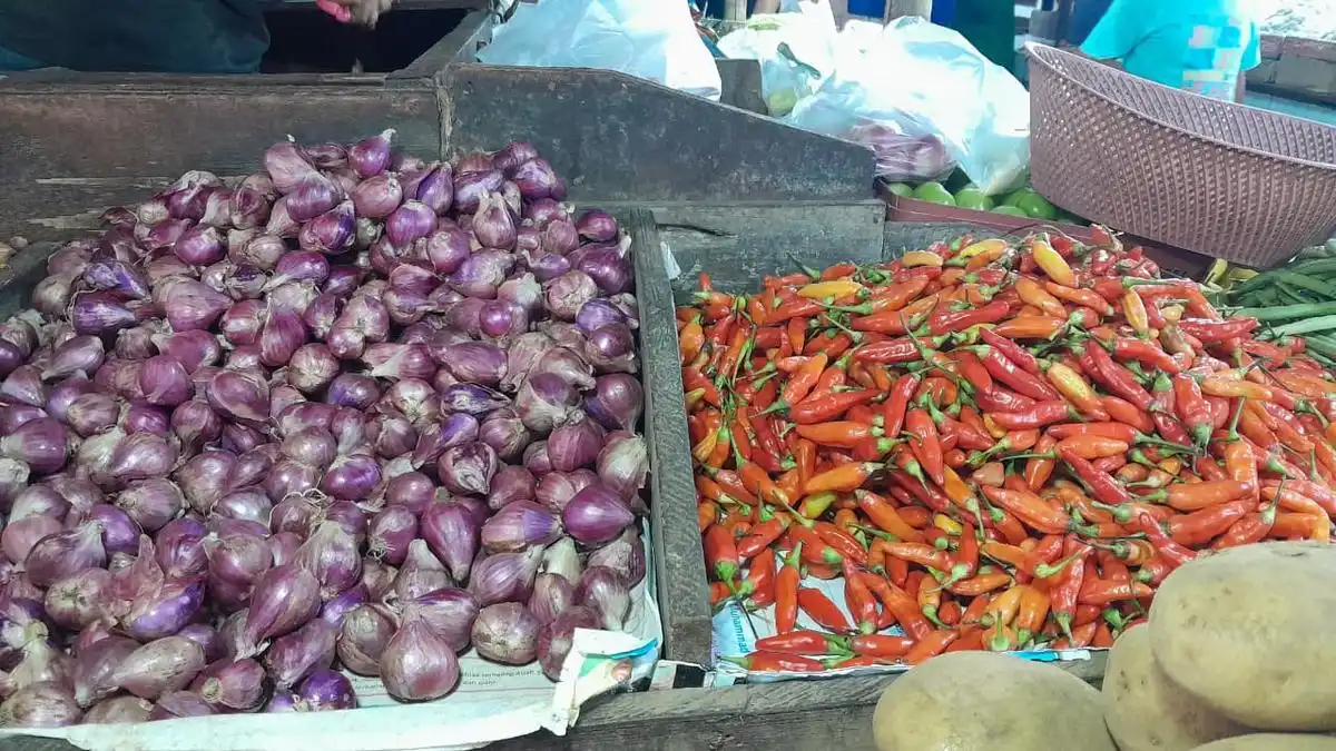 Kenaikan Harga Cabai dan Sayuran Menekan Belanja Warga di Pasar Senen