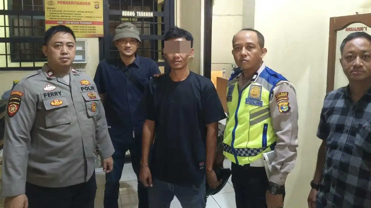 Sopir Fuso Serahkan Diri Setelah Kecelakaan Beruntun Tewaskan Dua Pelajar di Pringsewu