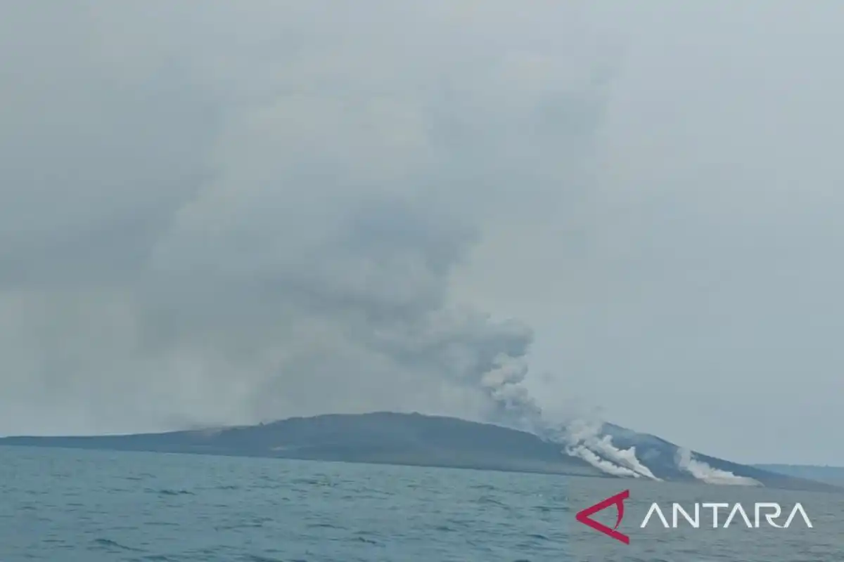 Lima Peristiwa yang Menjadi Perhatian Publik: Jamaah Umrah hingga Erupsi Anak Krakatau