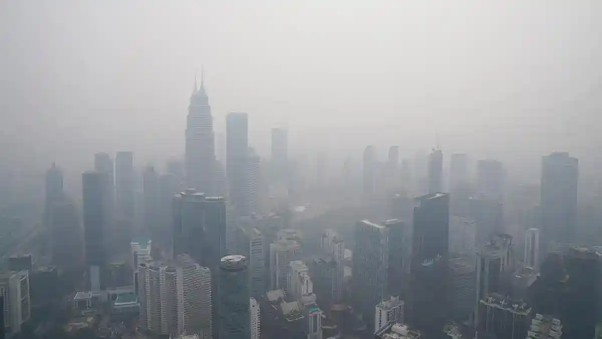 Asap Karhutla Terpantau di Jakarta, Warga Diminta Tetap Tenang dan