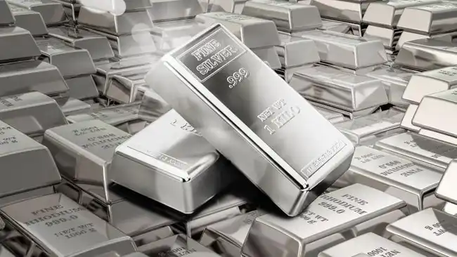 Tekanan Inflasi AS Picu Pelemahan Harga Perak 6,23% dalam Sepekan