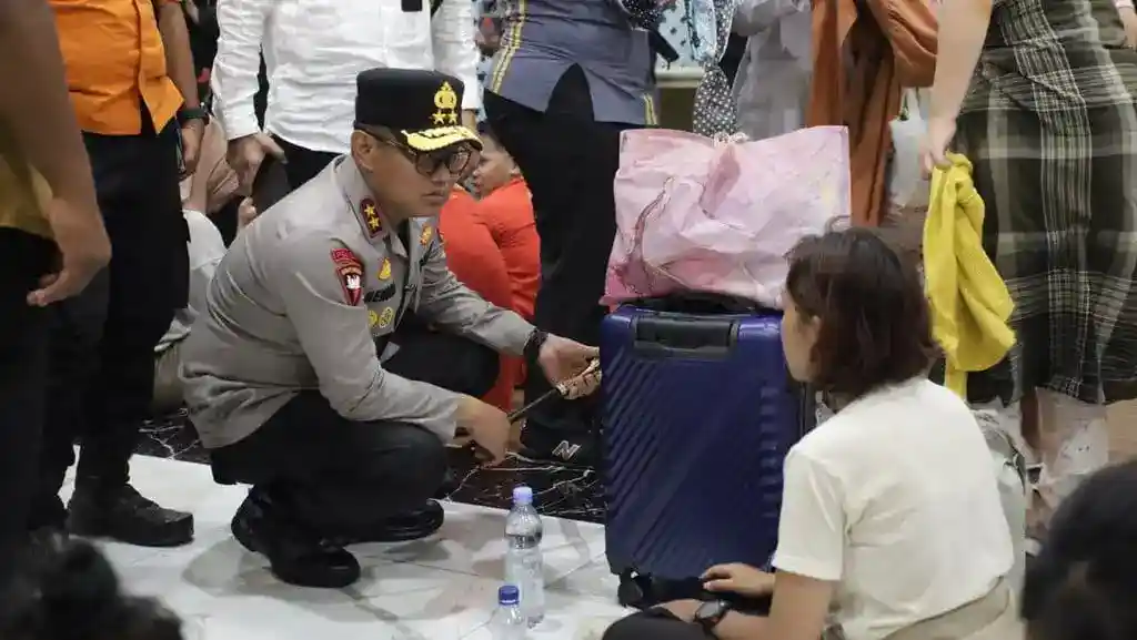 420 Orang Dievakuasi dari KMP Batumandi yang Terbakar di Selat Sunda