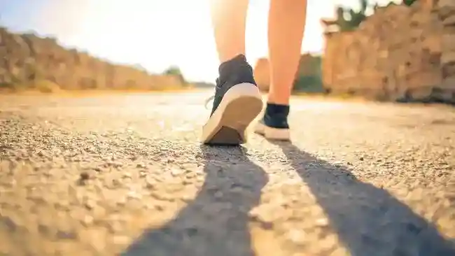 Jalan Cepat untuk Membantu Mengontrol Tekanan Darah: Durasi dan Hal yang Perlu Diperhatikan